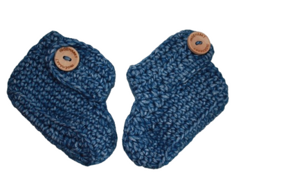 Ingehaakt baby boots blauw